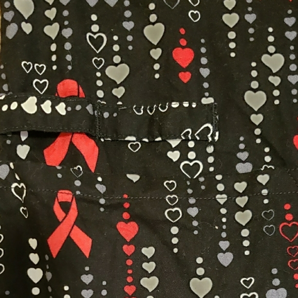 Cherokee scrub top - Picture 5 of 5